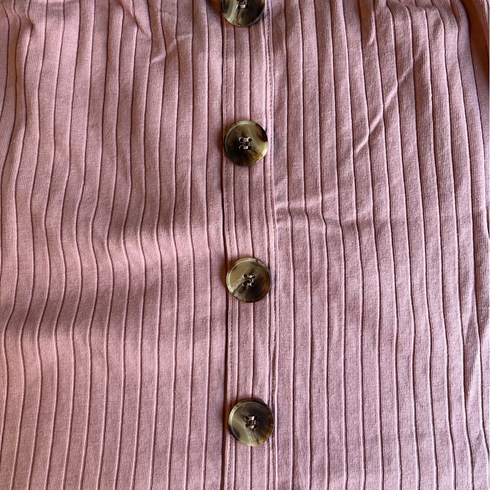 Shein ribbed pink tub top with buttons - Picture 2 of 4